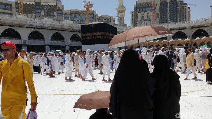 Tips agar Ibadah Haji & Umroh Anda Terasa Ringan